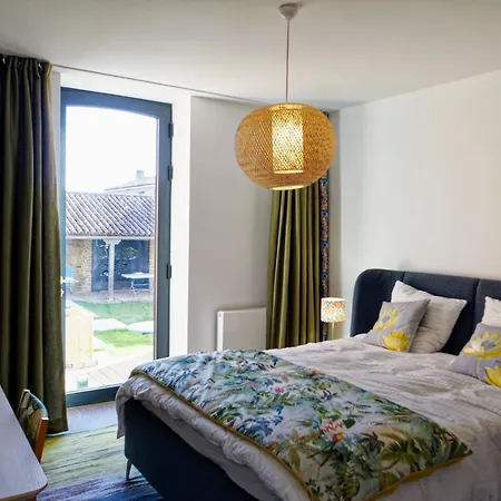 L'école De La Guittière Couette-café