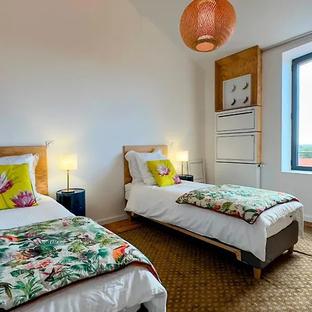 L'ecole De La Guittiere 3*