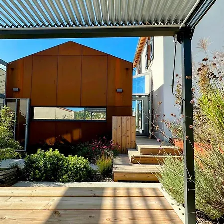 L'ecole De La Guittiere 3*