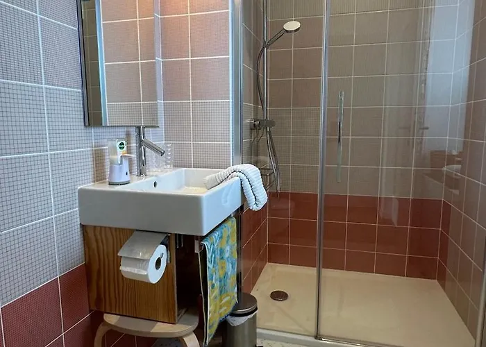 Couette-café L'école De La Guittière